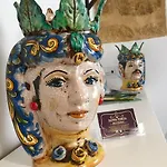 Donna Teresa 4*