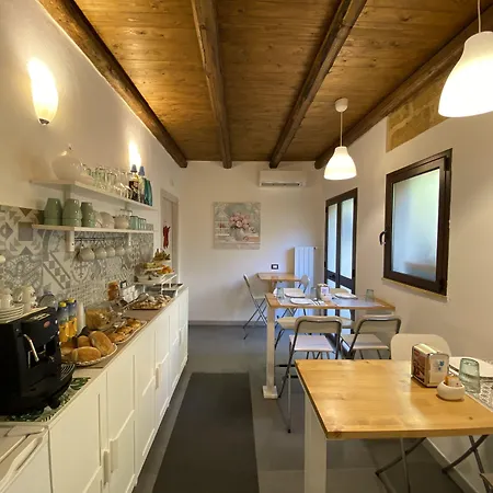 Donna Teresa 4*