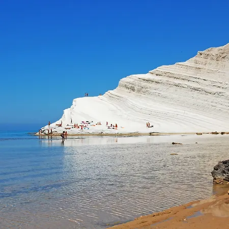 Nocleg ze śniadaniem Donna Teresa 4*