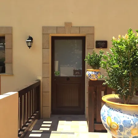 فندق مبيت وإفطار Donna Teresa أغريجنتو