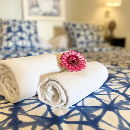 Donna Teresa Nocleg ze śniadaniem 4*